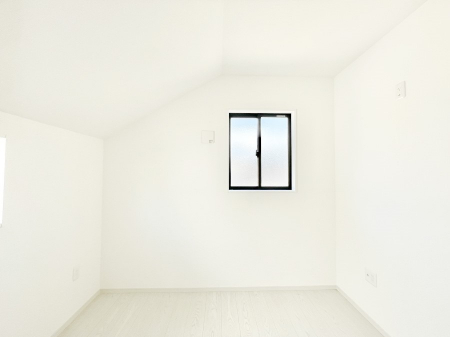 Q@Q`Bed Room`@}VƈႢ̂ˌẴbgłBƑƂŎ苷ɊĂZ܂ˌĂł͊evCoV[ۂƂł܂B