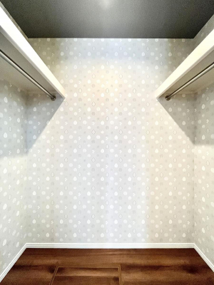 ̑@`Walk-in Closet`@KvȂ̂R[fBl[gꗗĊmFłAgxx⏀ZԂōςރEH[NCN[[bgݒu܂BƂ̒Ƃ֗Ȏ[Xy[XłB