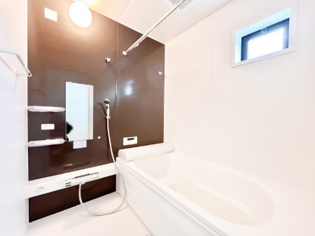 @P`Bath Room`  ƑL΂ē邱Ƃ\I  qlƂꏏł\ȍLȂ̂ŁArOƂ͈ƑcR̂ЂƎy݂܂B