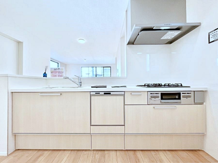 Lb`@`Kitchen`@LĎg₷Lb`ȂƑłɗAЕtԂȂłႢ܂[Ղ肠̂ŁAƐȈۂۂĂ܂B