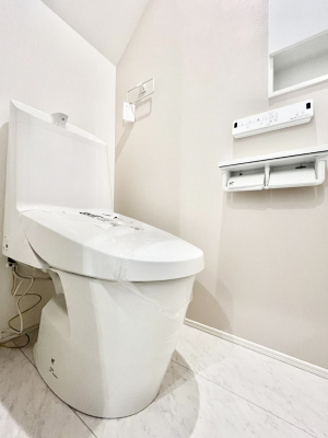 gC@Q`Toilet`@̂鐅gC̓EHVbgtłgC͖g킴𓾂Ȃ́BۂłˁBgC2̂Œ̍Gɕ֗łI