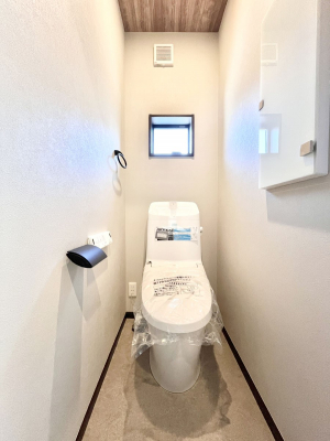 gC@`Toilet`@YEXbLEKȃEHVbgtgCł낰ԂłB1A2KɃgCXy[XǏ薾邭AKԂƂȂĂ܂gꏊ炱̔złI