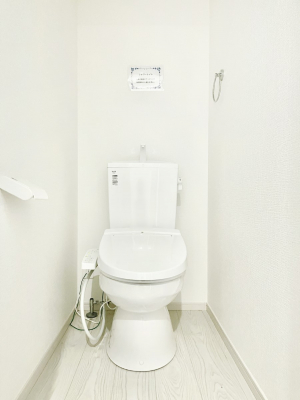 gC@P`Toilet`@̂鐅gC̓EHVbgtłgC͖g킴𓾂Ȃ́BۂłˁBgC2̂Œ̍Gɕ֗łI