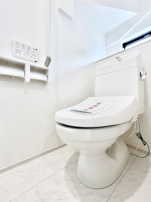 gC@P`Toilet`@̂鐅gC̓EHVbgtłgC͖g킴𓾂Ȃ́BۂłˁBgC2̂Œ̍Gɕ֗łI
