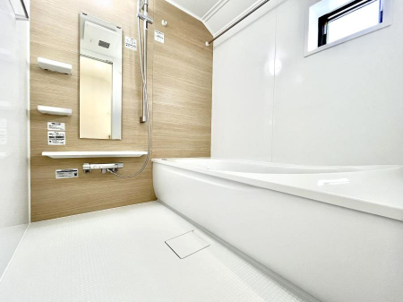 @`Bath Room`@͋C̗ŖɌătbVB@\tĂ̂ŗׂ̐@uŐ􂢏オ󕨂AJ̓VCCɂ邱Ƃ\łB