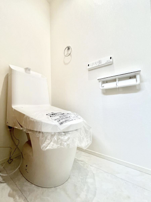 gC@`Toilet`@YEXbLEKȃEHVbgtgCł낰ԂłBgC͖g킴𓾂Ȃ́BۂłˁBgC2̂Œ̍Gɕ֗łI