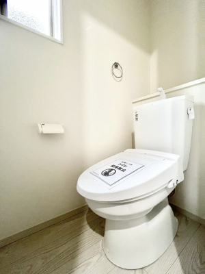 gC@`Toilet`@YEXbLEKȃEHVbgtgCł낰ԂłBgC͖g킴𓾂Ȃ́BۂłˁBgC2̂Œ̍Gɕ֗łI