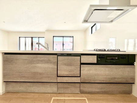 Lb`@`Kitchen`@LĎg₷Lb`ȂƑłɗAЕtԂȂłႢ܂[Ղ肠̂ŁAƐȈۂۂĂ܂B