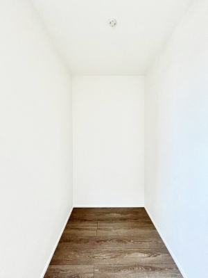 ̑@`Walk-in Closet`@KvȂ̂R[fBl[gꗗĊmFłAgxx⏀ZԂōςރEH[NCN[[bgݒu܂BƂ̒Ƃ֗Ȏ[Xy[XłB