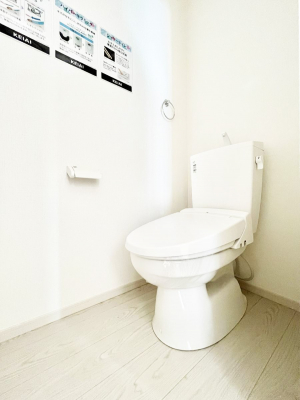 gC@`Toilet`@YEXbLEKȃEHVbgtgCł낰ԂłBgC͖g킴𓾂Ȃ́BۂłˁBgC2̂Œ̍Gɕ֗łI