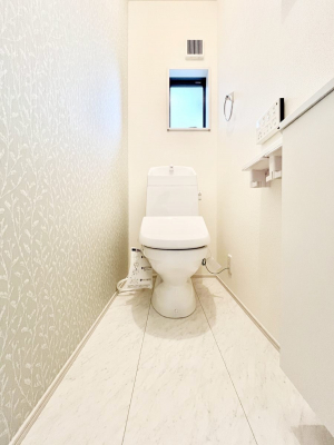 gC@P`Toilet`@YEXbLEKȃEHVbgtgCł낰ԂłB1A2KɃgCXy[XǏ薾邭AKԂƂȂĂ܂gꏊ炱̔złI