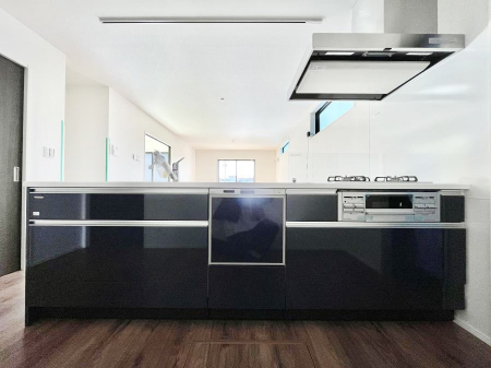 Lb`@R`Kitchen`@wq̐ȂxBg₷X^CbVȃJE^[Lb`ɂ́ÅJ邱ƂȂwqlȂẍS܂B