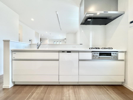 Lb`@`Kitchen`@LĎg₷Lb`ȂƑłɗAЕtԂȂłႢ܂[Ղ肠̂ŁAƐȈۂۂĂ܂B
