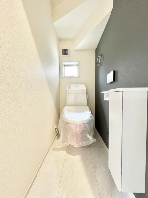 gC@`Toilet`@YEXbLEKȃEHVbgtgCł낰ԂłB1A2KɃgCXy[XǏ薾邭AKԂƂȂĂ܂gꏊ炱̔złI