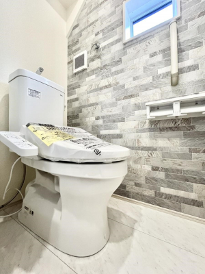 gC@`Toilet`@YEXbLEKȃEHVbgtgCł낰ԂłBgC͖g킴𓾂Ȃ́BۂłˁBgC2̂Œ̍Gɕ֗łI