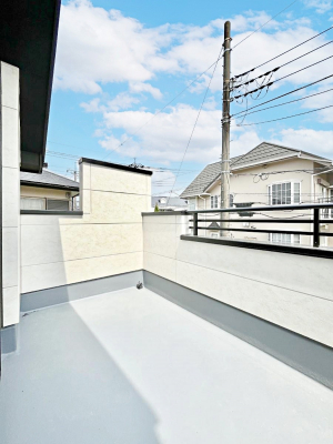 oRj[@P`Balcony`  oRj[͉z݁Azc󕨂C悭Ƃł܂Bg₷JIȃoRj[łzՂ~蒍AoRj[tZ܂B  