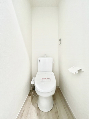 gC@P`Toilet`@̂鐅gC̓EHVbgtłgC͖g킴𓾂Ȃ́BۂłˁBgC2̂Œ̍Gɕ֗łI