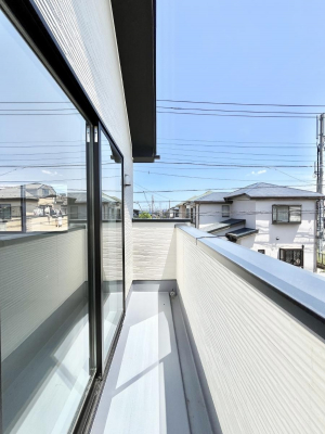 oRj[@`Balcony`  oRj[͉z݁Azc󕨂C悭Ƃł܂B  g₷JIȃoRj[łzՂ~蒍AoRj[tZ܂B  
