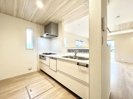 Lb`@`Kitchen`@R鑋̂Lb`gꏊ炱Agl܂BƂLb`R[i[͎LȎdオƂȂĂ܂B