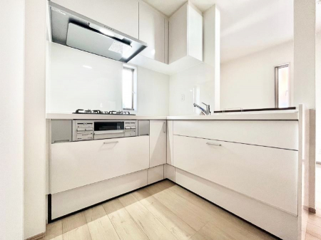 Lb`@`Kitchen`@LĎg₷Lb`ȂƑłɗAЕtԂȂłႢ܂[Ղ肠̂ŁAƐȈۂۂĂ܂B