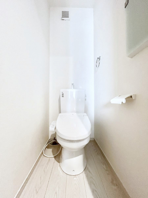 gC@1`Toilet`@̂鐅gC̓EHVbgtłgC͖g킴𓾂Ȃ́BۂłˁBgC2̂Œ̍Gɕ֗łI