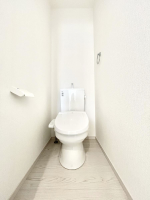 gC@P`Toilet`@̂鐅gC̓EHVbgtłgC͖g킴𓾂Ȃ́BۂłˁBgC2̂Œ̍Gɕ֗łI
