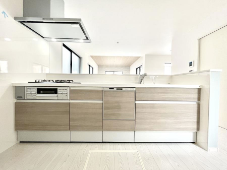 Lb`@P`Kitchen`  rOnJE^[Lb`B  ȂƑƃR~jP[VƂ邾łȂA傫ȊJ邱Ƃł܂B  