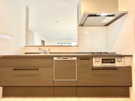 Lb`@`Kitchen`@LĎg₷Lb`ȂƑłɗAЕtԂȂłႢ܂[Ղ肠̂ŁAƐȈۂۂĂ܂B