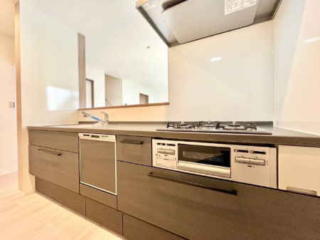 Lb`@`Kitchen`  rOnJE^[Lb`B  ȂƑƃR~jP[VƂ邾łȂA傫ȊJ邱Ƃł܂B  ql̐邱Ƃł܂ˁI
