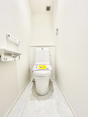 gC@`Toilet`@YEXbLEKȃEHVbgtgCł낰ԂłBgC͖g킴𓾂Ȃ́BۂłˁBgC2̂Œ̍Gɕ֗łI