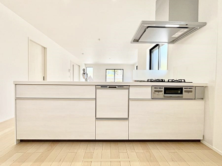 Lb`@`Kitchen`@LĎg₷Lb`ȂƑłɗAЕtԂȂłႢ܂[Ղ肠̂ŁAƐȈۂۂĂ܂B