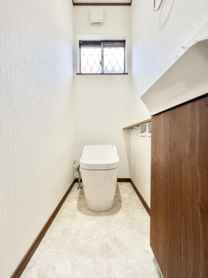 gC@`Toilet`@YEXbLEKȃEHVbgtgCł낰ԂłBgC͖g킴𓾂Ȃ́BۂłˁBgC2̂Œ̍Gɕ֗łI
