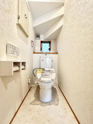gC@`Toilet`@YEXbLEKȃEHVbgtgCł낰ԂłB1A2KɃgCXy[XǏ薾邭AKԂƂȂĂ܂gꏊ炱̔złI