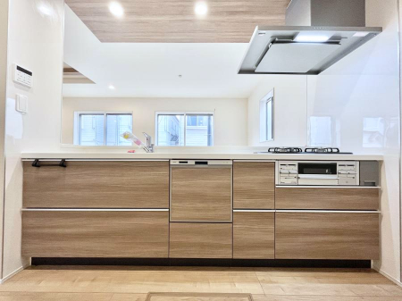 Lb`@`Kitchen`@LĎg₷Lb`ȂƑłɗAЕtԂȂłႢ܂[Ղ肠̂ŁAƐȈۂۂĂ܂B