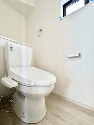 gC@`Toilet`@YEXbLEKȃEHVbgtgCł낰ԂłBgC͖g킴𓾂Ȃ́BۂłˁBgC2̂Œ̍Gɕ֗łI