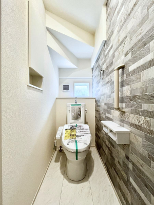 gC@`Toilet`  YEXbLEKȃEHVbgtgCł낰ԂłB  gC͖g킴𓾂Ȃ́BۂłˁB  gC2̂Œ̍Gɕ֗łI