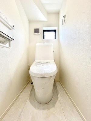 gC@P`Toilet`@YEXbLEKȃEHVbgtgCł낰ԂłB1A2KɃgCXy[XǏ薾邭AKԂƂȂĂ܂gꏊ炱̔złI