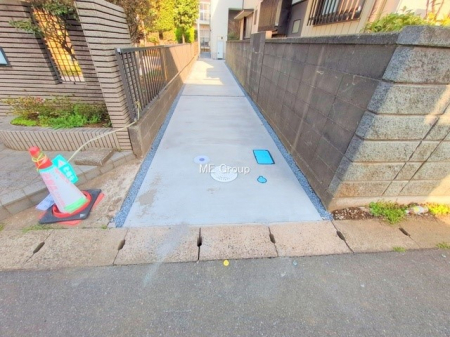 @Oρ`Parking`@ԏRu܂I(Ԏɂ)]Ԓu╨uƂāAql̗VԃXy[XƂāAƂ肠~n炱\ȑprɂpXy[XłB