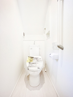 gC@P`Toilet`@̂鐅gC̓EHVbgtłgC͖g킴𓾂Ȃ́BۂłˁBgC2̂Œ̍Gɕ֗łI