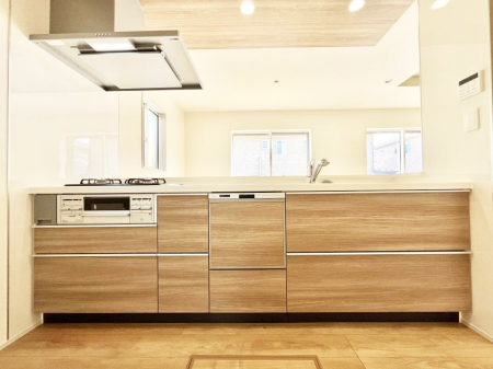 Lb`@`Kitchen`@LĎg₷Lb`ȂƑłɗAЕtԂȂłႢ܂[Ղ肠̂ŁAƐȈۂۂĂ܂B