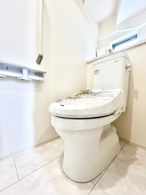 gC@P`Toilet`@̂鐅gC̓EHVbgtłgC͖g킴𓾂Ȃ́BۂłˁBgC2̂Œ̍Gɕ֗łI