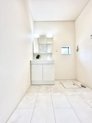 @Ԏ聟P`Floor plan`@}ʂƈقȂꍇ͌D