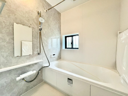 @`Bath Room`@͋C̗ŖɌătbVB@\tĂ̂ŗׂ̐@uŐ􂢏オ󕨂AJ̓VCCɂ邱Ƃ\łB