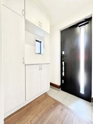 ց@ʔ͂Ƒ̎ʐ^G߂̃CeAŏIƂĉoł܂