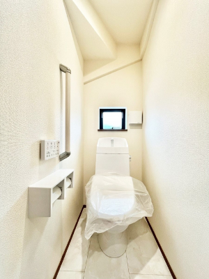 gC@F`Toilet`@YEXbLEKȃEHVbgtgCł낰ԂłB1A2KɃgCXy[XǏ薾邭AKԂƂȂĂ܂gꏊ炱̔złI