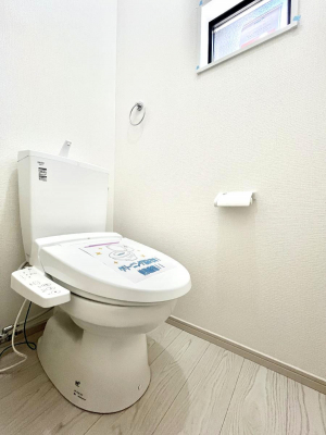 gC@`Toilet`@YEXbLEKȃEHVbgtgCł낰ԂłBgC͖g킴𓾂Ȃ́BۂłˁBgC2̂Œ̍Gɕ֗łI