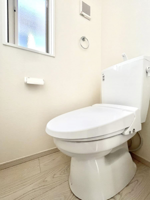gC@1`Toilet`@̂鐅gC̓EHVbgtłgC͖g킴𓾂Ȃ́BۂłˁBgC2̂Œ̍Gɕ֗łI