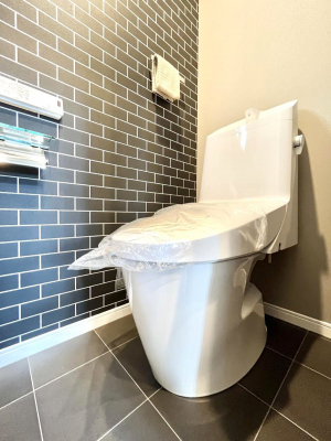 gC@`Toilet`@YEXbLEKȃEHVbgtgCł낰ԂłB1A2KɃgCXy[XǏ薾邭AKԂƂȂĂ܂gꏊ炱̔złI