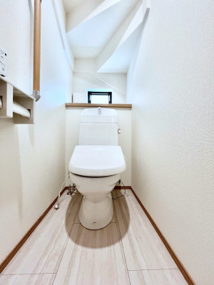 gC@R`Toilet`@̂鐅gC̓EHVbgtłgC͖g킴𓾂Ȃ́BۂłˁBgC2̂Œ̍Gɕ֗łI