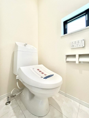 gC@P`Toilet`@̂鐅gC̓EHVbgtłgC͖g킴𓾂Ȃ́BۂłˁBgC2̂Œ̍Gɕ֗łI
